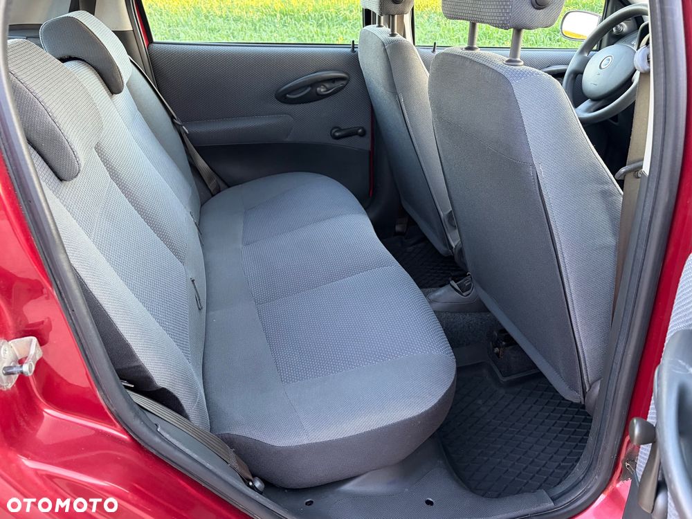 Fiat Punto 1.2 8V Active Premius - 26