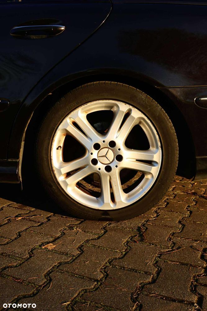 Mercedes-Benz Klasa E - 17