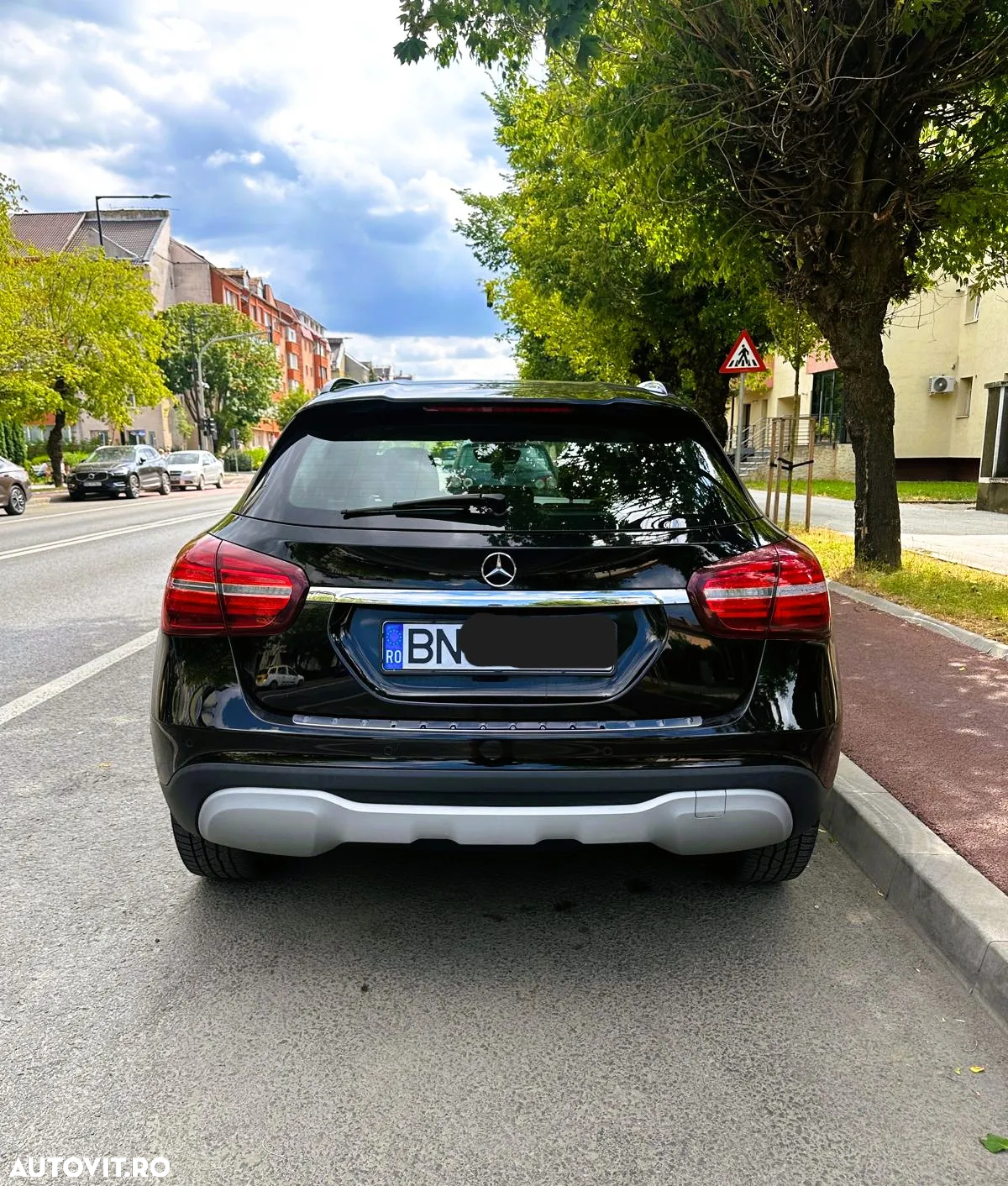 Mercedes-Benz GLA - 4
