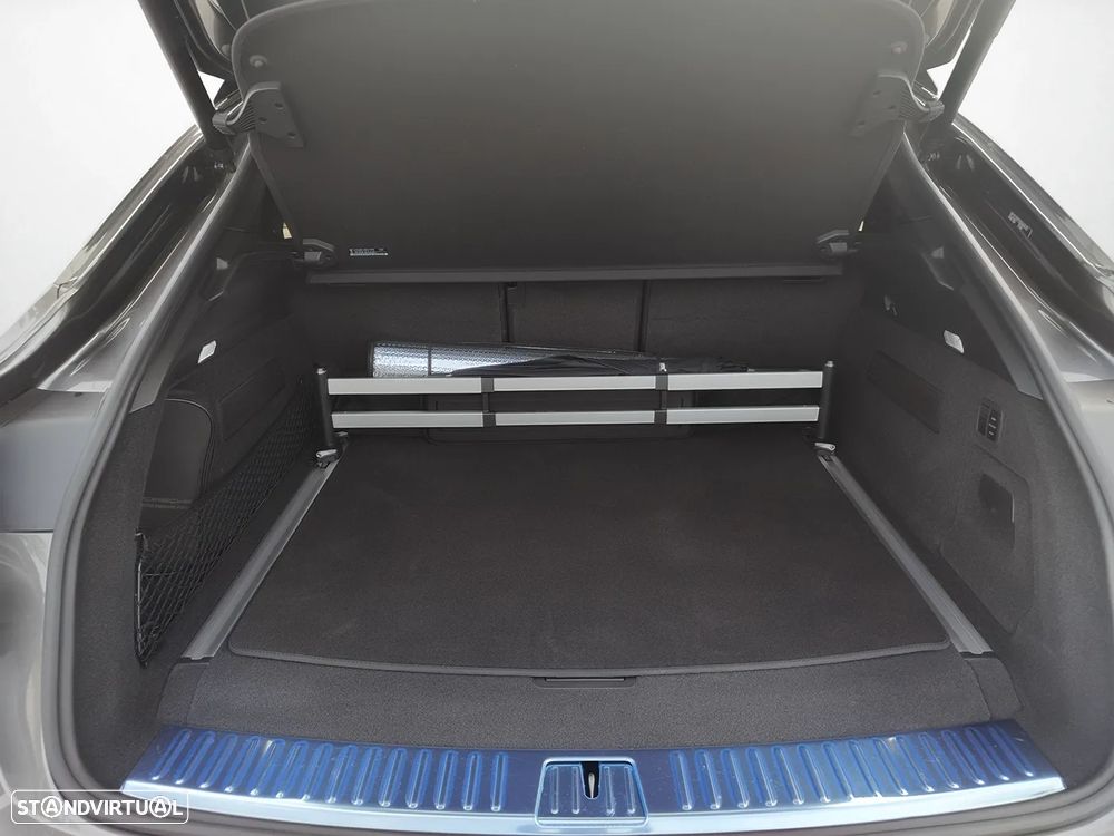 Porsche Cayenne Coupé E-Hybrid - 9