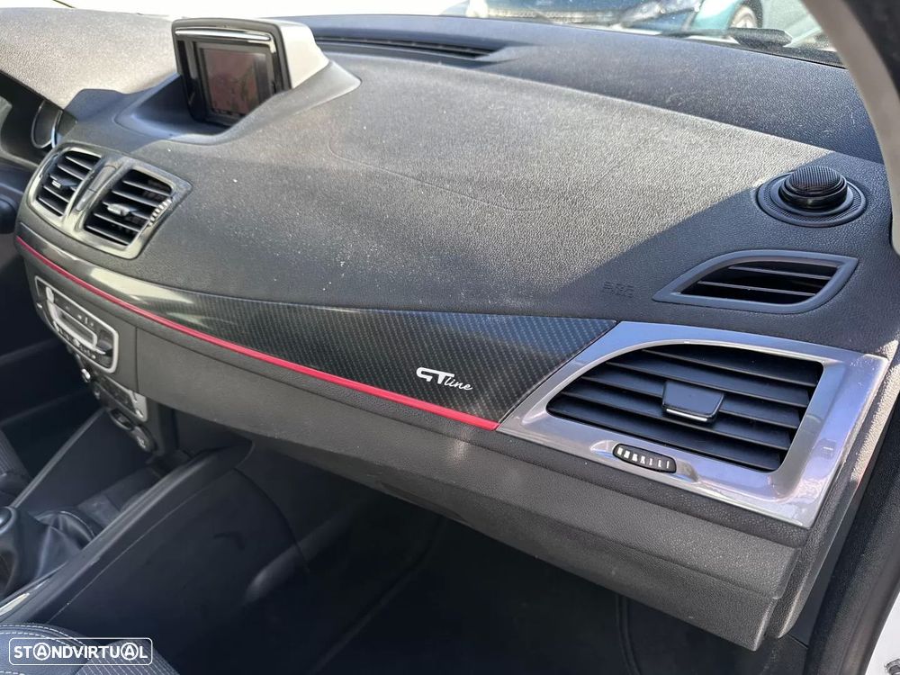 Renault Mégane Sport Tourer 1.5 dCi GT Line - 32