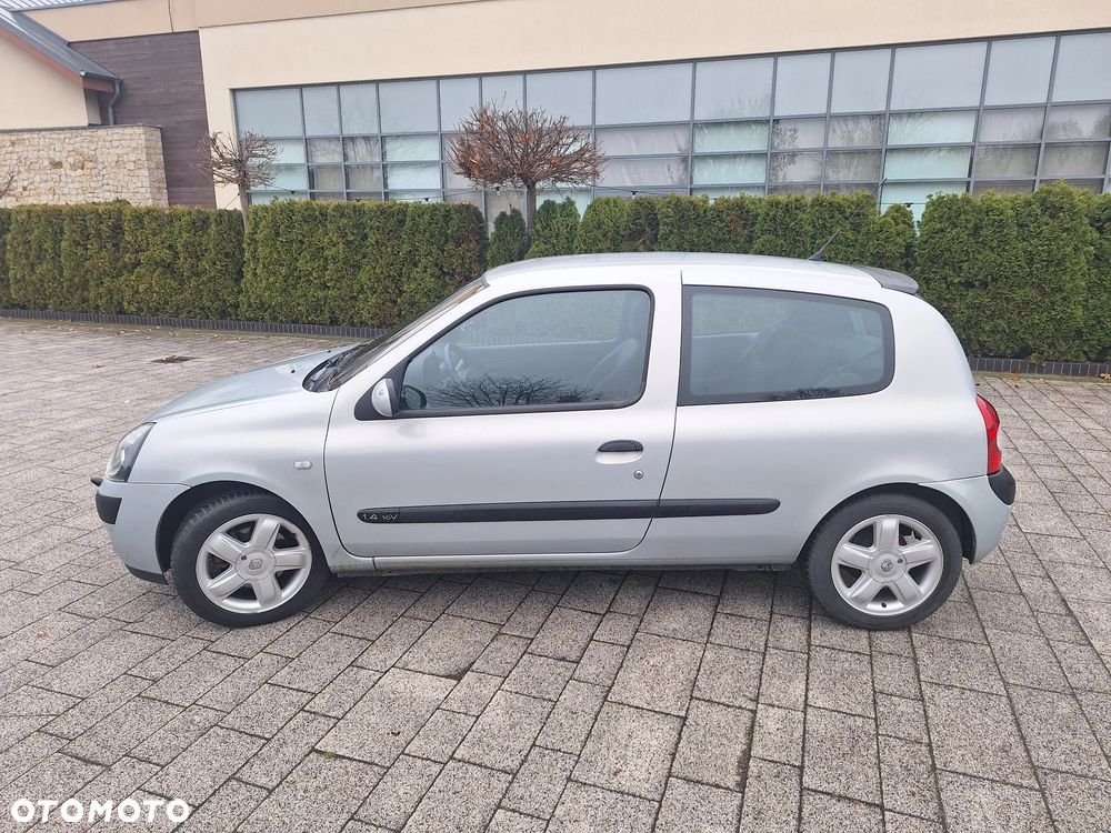 Renault Clio 1.4 16V Dynamique - 3
