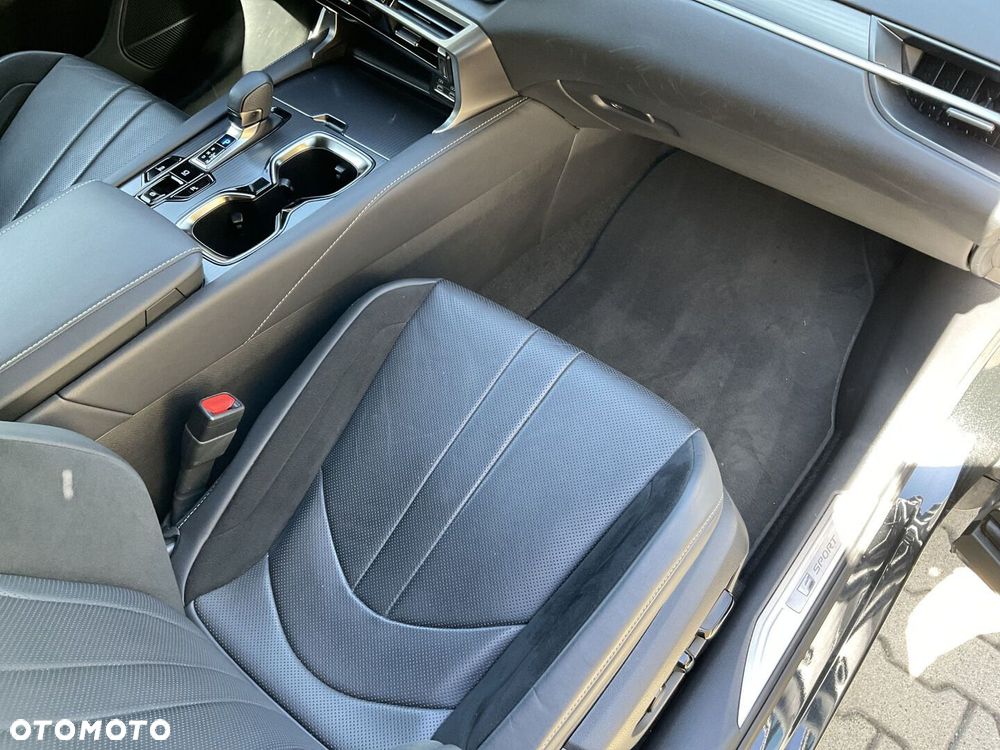 Lexus RX - 10