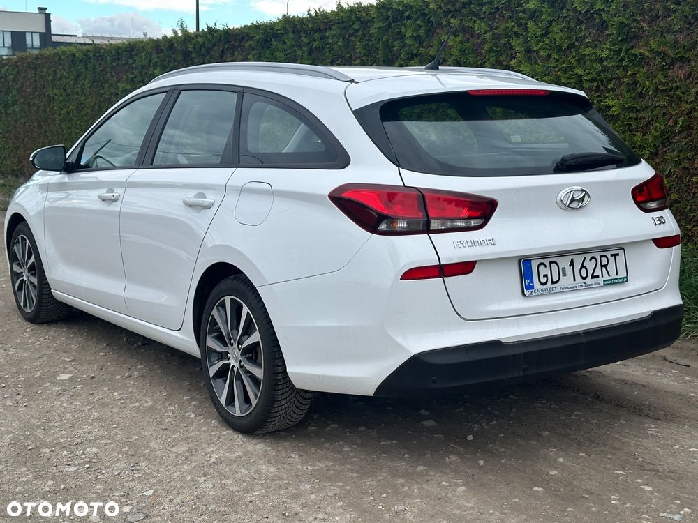 Hyundai i30 1.4 Classic + - 9