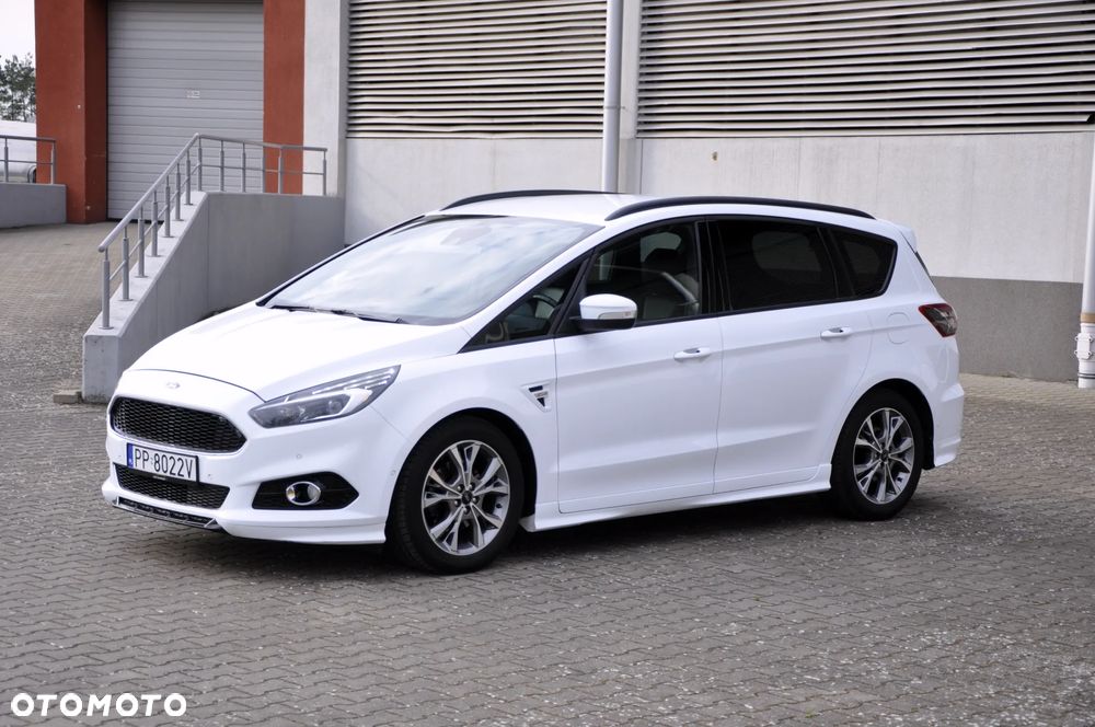Ford S-Max 2.0 TDCi Titanium PowerShift - 4