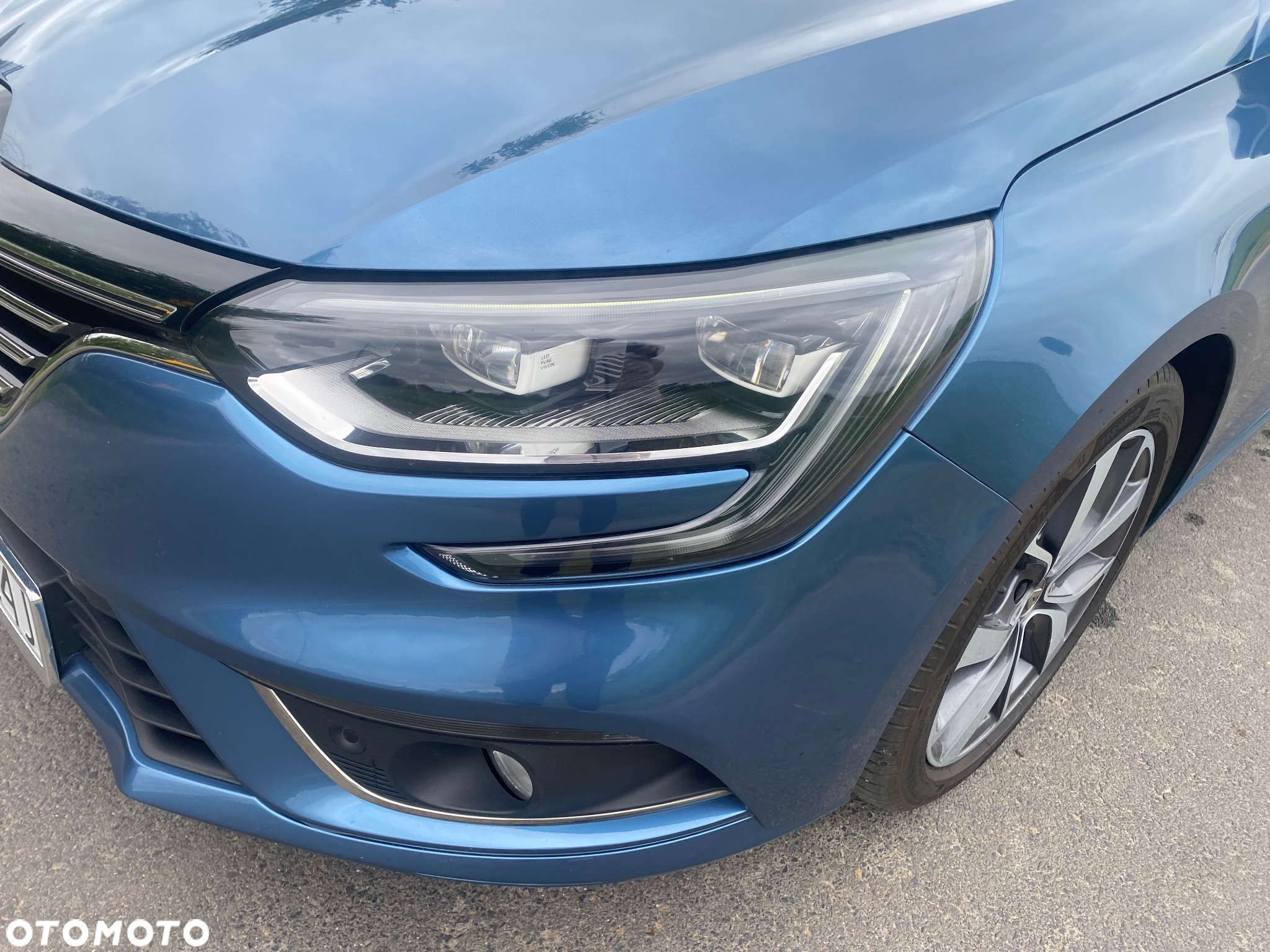 Renault Megane ENERGY TCe 165 EDC BOSE EDITION - 27