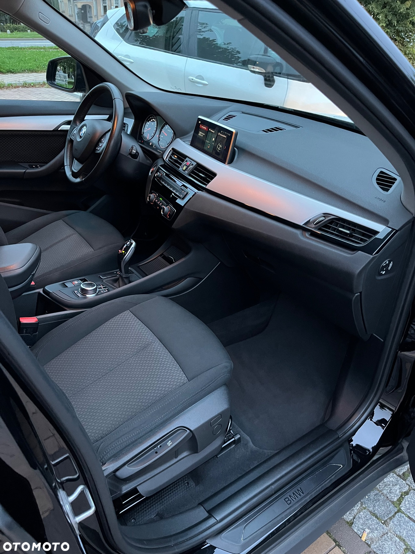 BMW X1 sDrive18i - 8