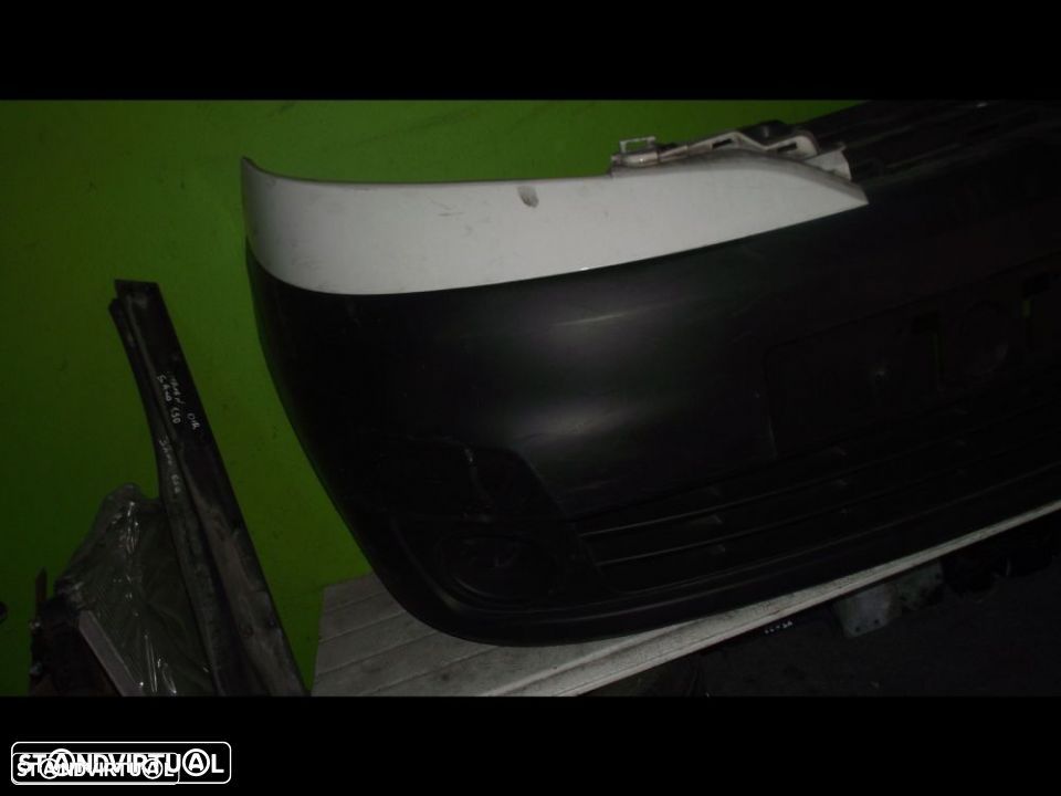Para Choques da Frente Nissan NV200 - 2010 / 2016 - 2
