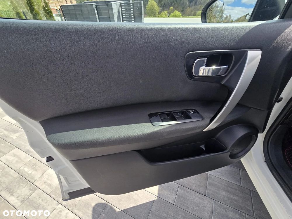 Nissan Qashqai 2.0 Acenta CVT - 16