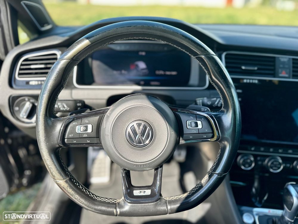 VW Golf R 4Motion (BlueMotion ) DSG - 20