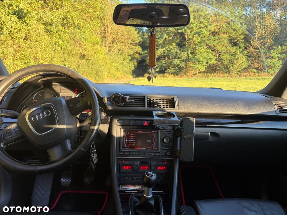 Audi A4 Avant 2.0 TDI DPF - 17