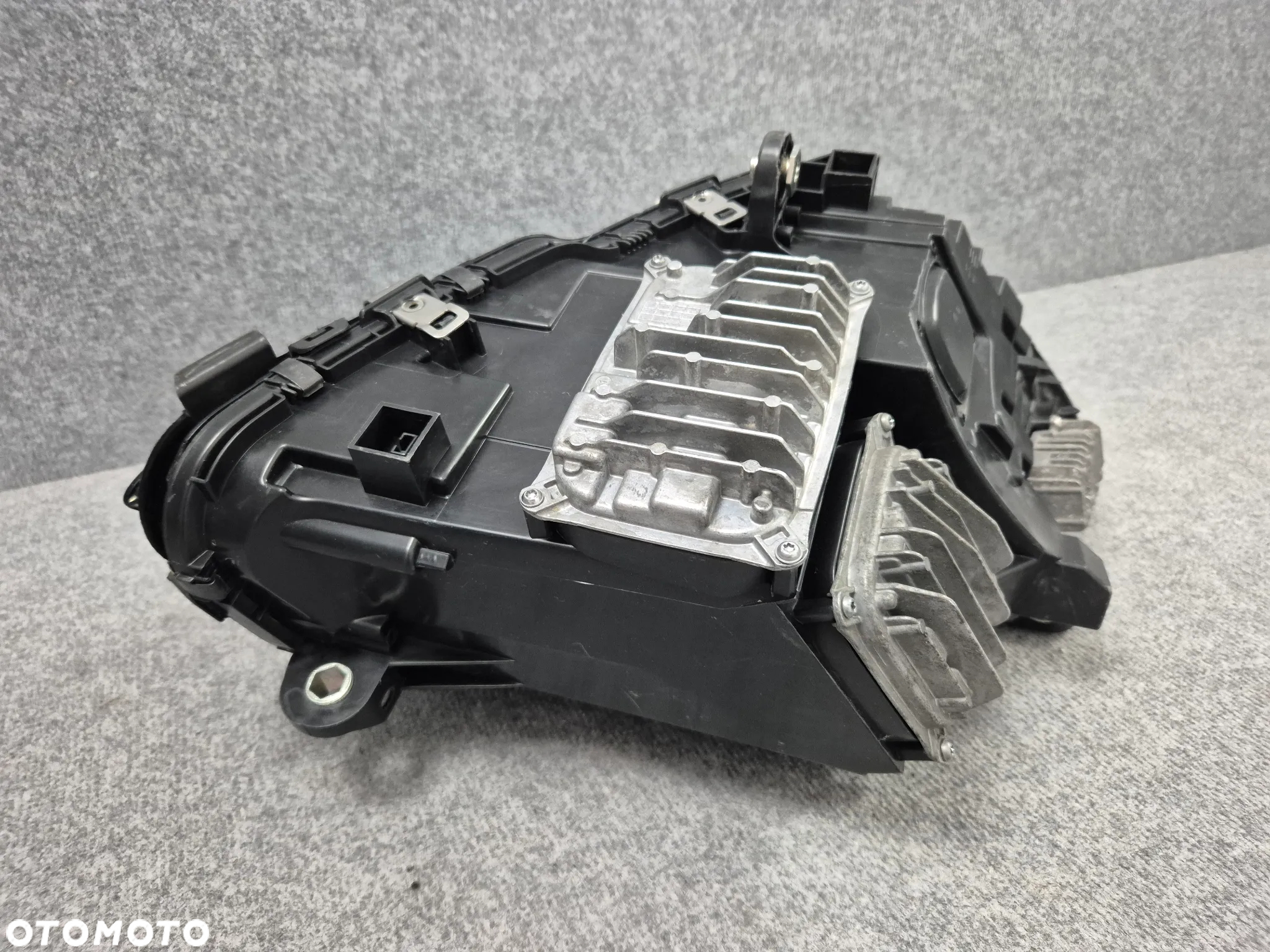REFLEKTOR LAMPA PRZEDNIA LEWA - MERCEDES C KLASA W205 LED ILS 14-18 - 9