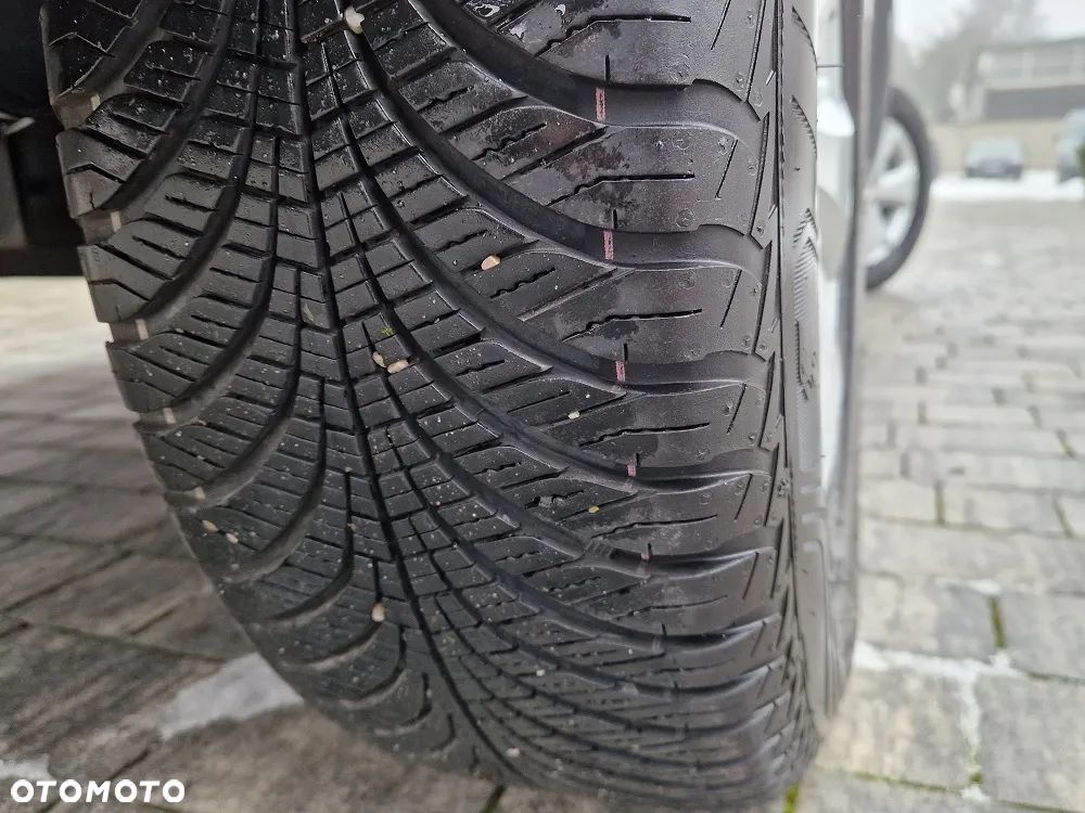 Dacia Duster SCe 115 4x2 Laureate - 34