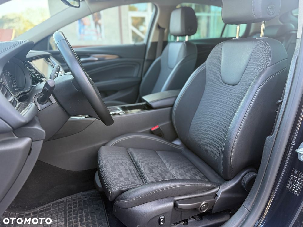 Opel Insignia 1.6 T Elite S&S - 24