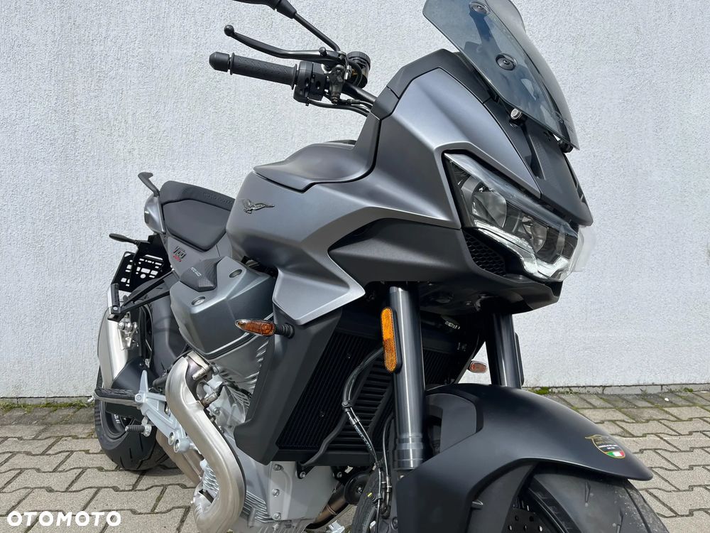 Moto Guzzi V100 Mandello - 10