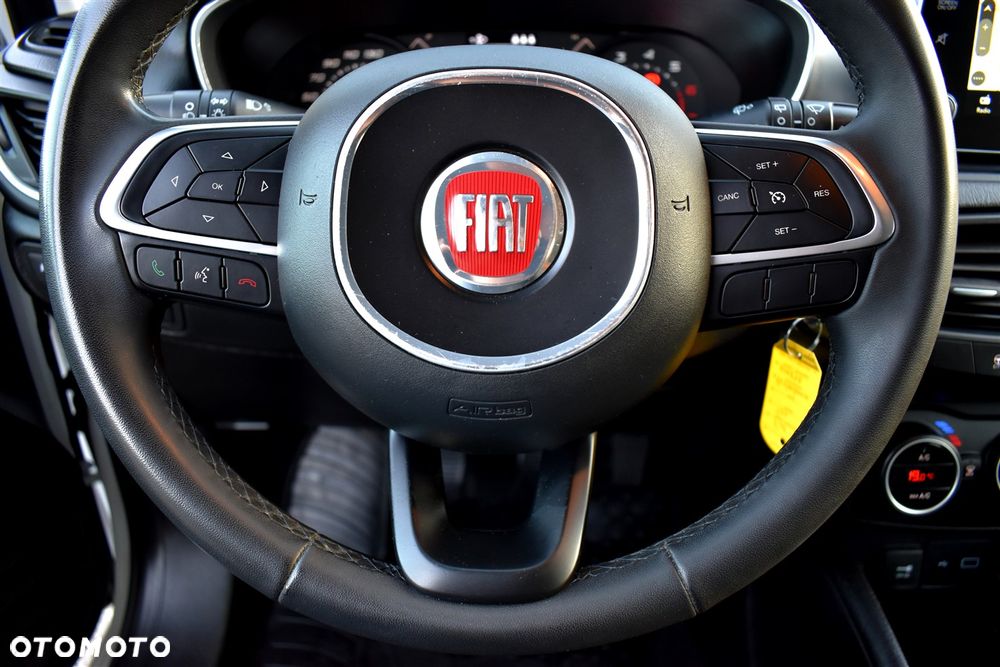 Fiat Tipo 1.4 16v Lounge EU6d - 30