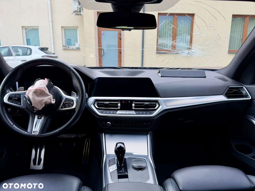 BMW Seria 3 320d xDrive mHEV M Sport - 10