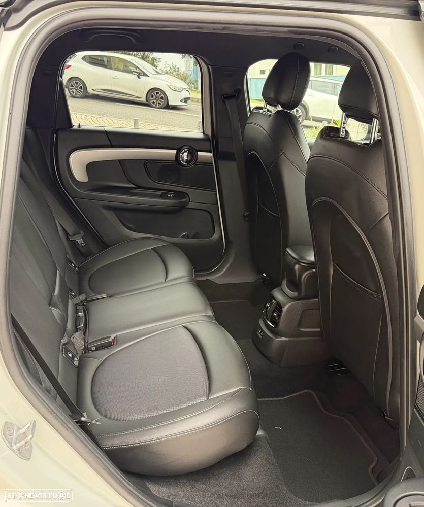 MINI Countryman Cooper D Premium Yours Auto - 22