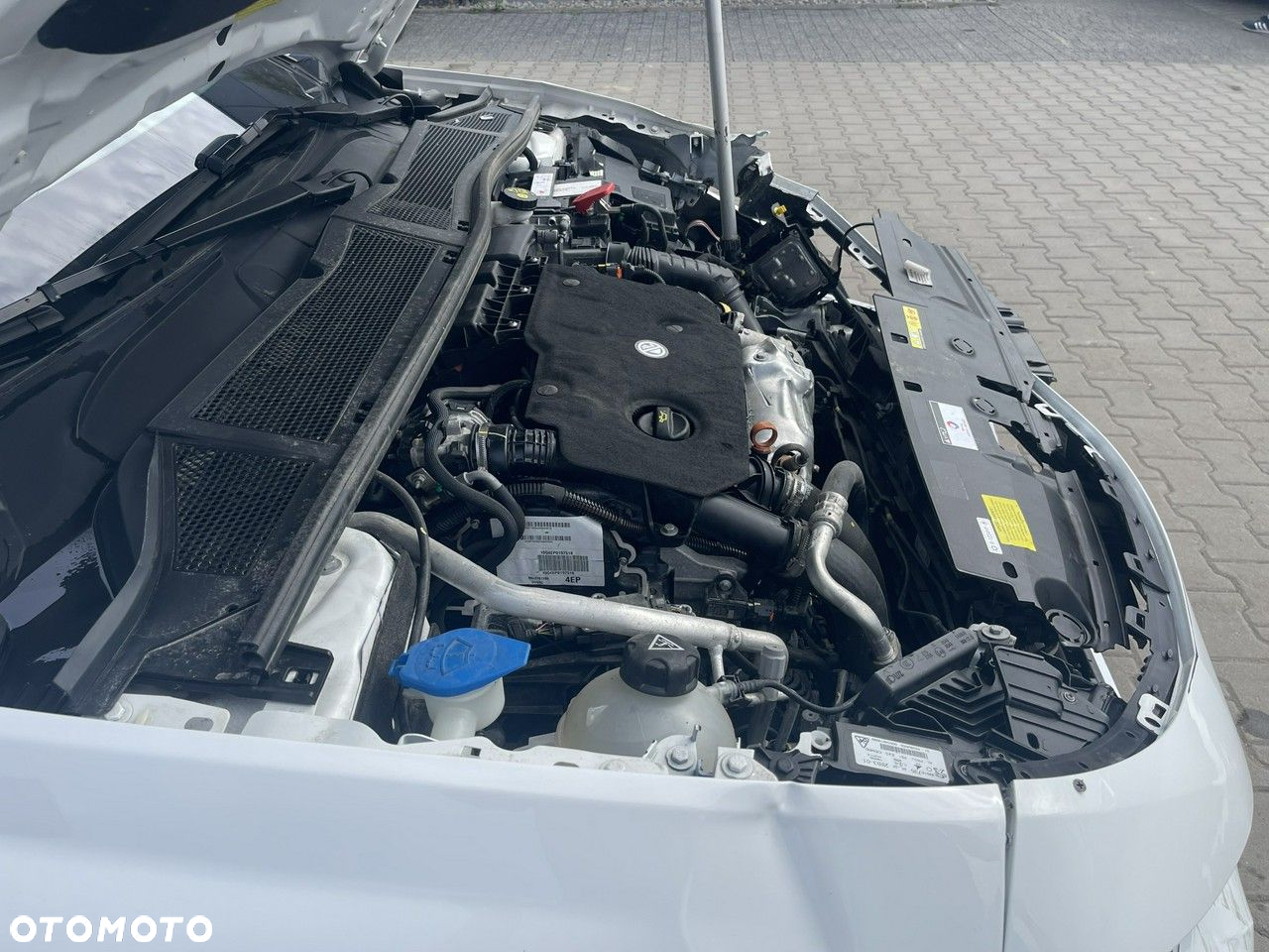 Peugeot 308 1.5 BlueHDi Allure Pack S&S EAT8 - 13
