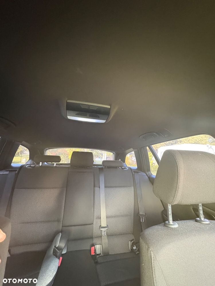 BMW Seria 3 320d - 10