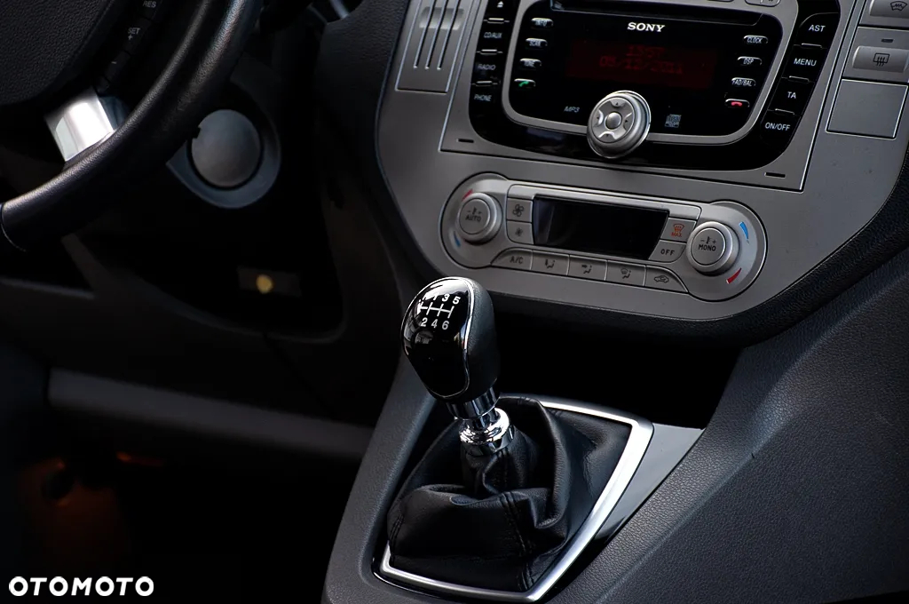 Ford Kuga 2.0 TDCi Titanium - 27