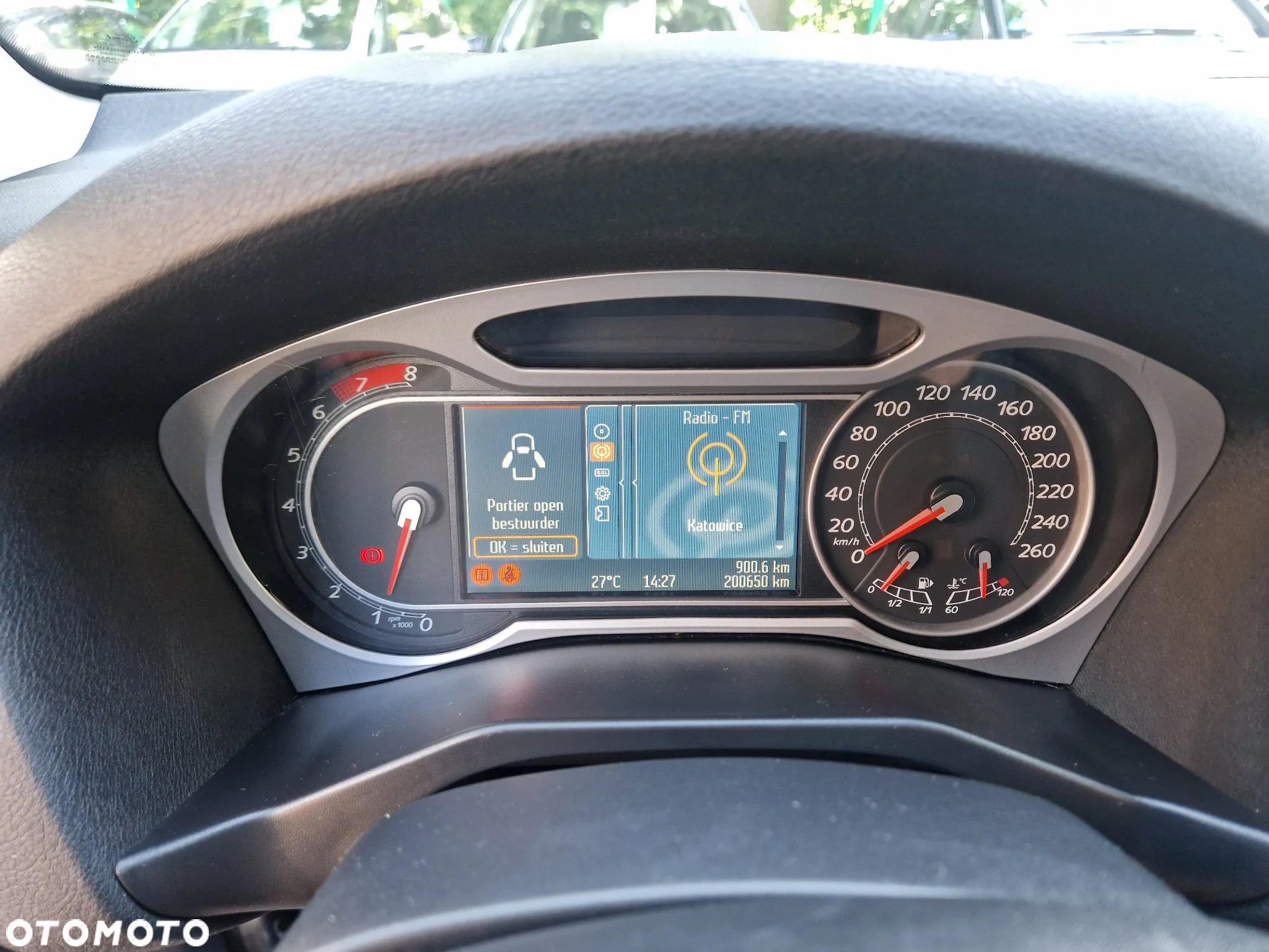 Ford Mondeo 2.0 FF Titanium - 24