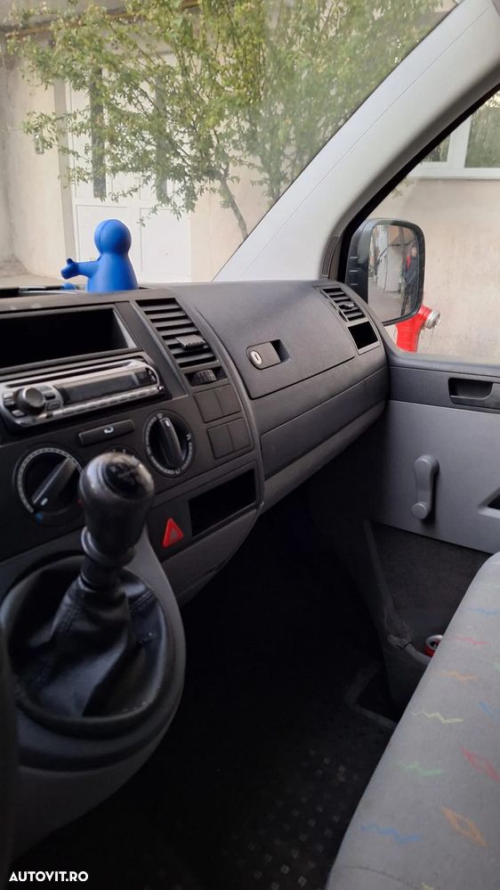 Volkswagen Transporter Caravelle Comfortline Scurt - 7