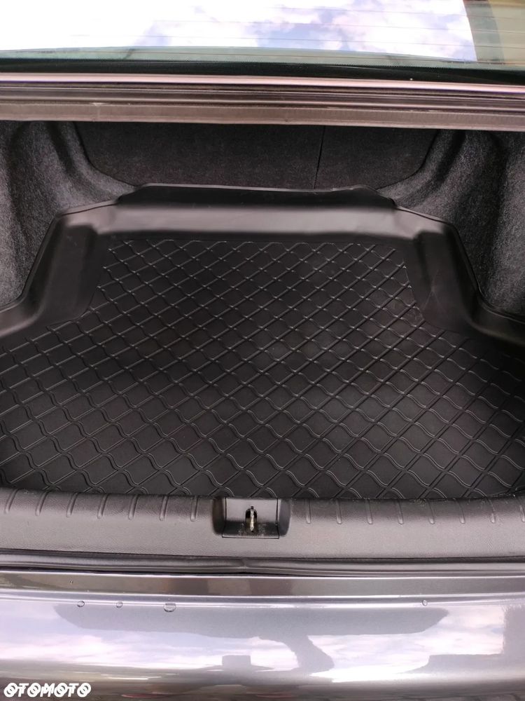 Honda Civic 1.5 i-VTEC Turbo CVT Executive - 9