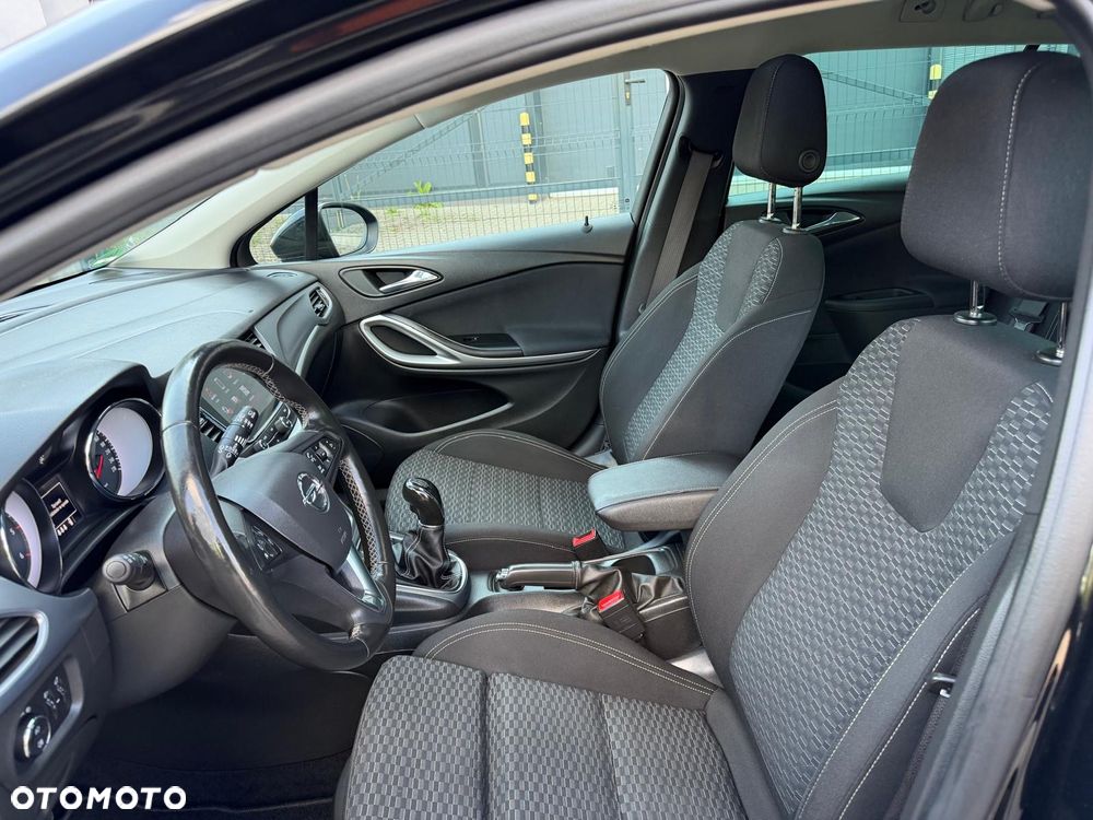 Opel Astra 1.6 CDTI Sport - 27