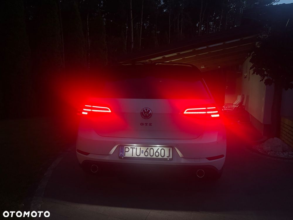 Volkswagen Golf - 21