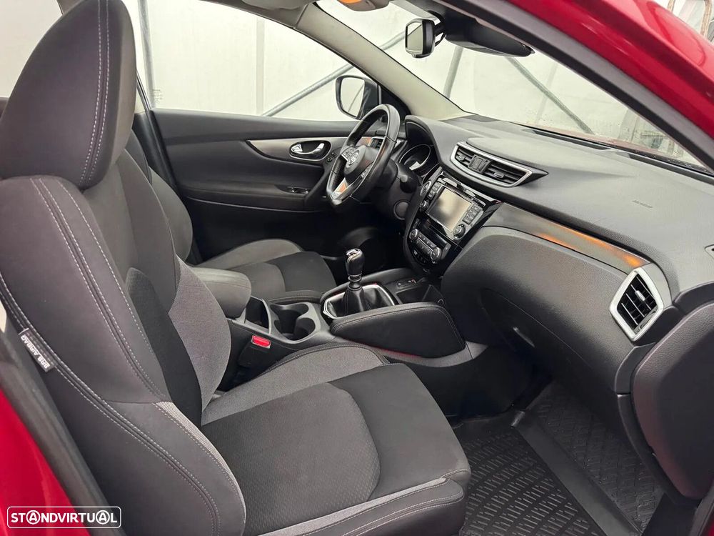 Nissan Qashqai 1.2 DIG-T N-Connecta - 24