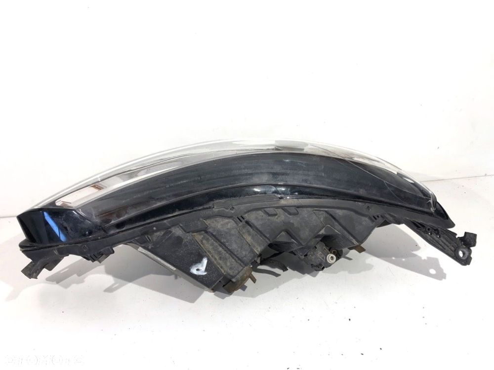 REFLEKTOR PRAWY PRZÓD LED  RENAULT MEGANE IV liftback (B9A/M/N_) 2015 - 2022 1.6 TCe 205 (B9MV) 151 - 5