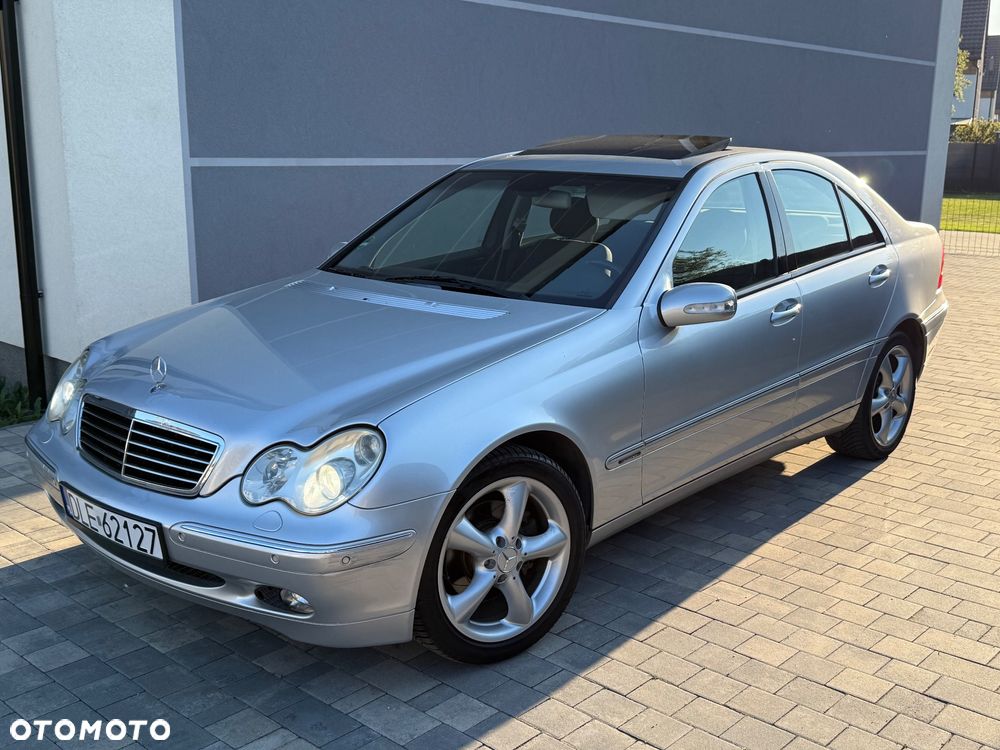 Mercedes-Benz Klasa C 320 Elegance - 3