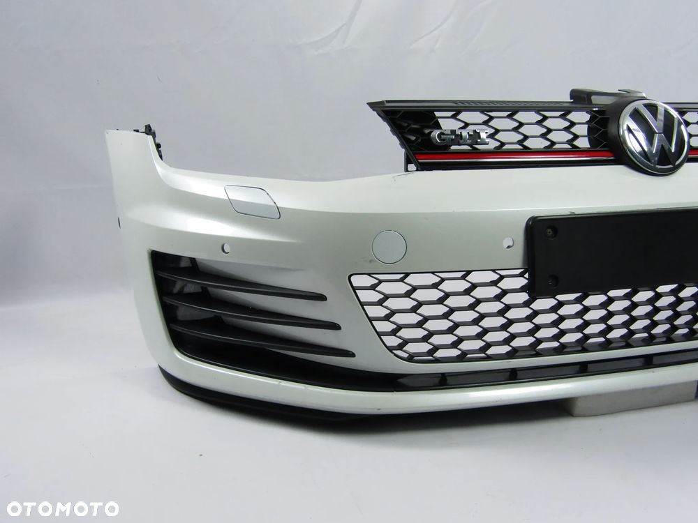 Zderzak przedni VW Golf 7 12 - 17 GTI Sprysk. / Pdc-6 Kod lakieru LOK1 L0K1 - 16