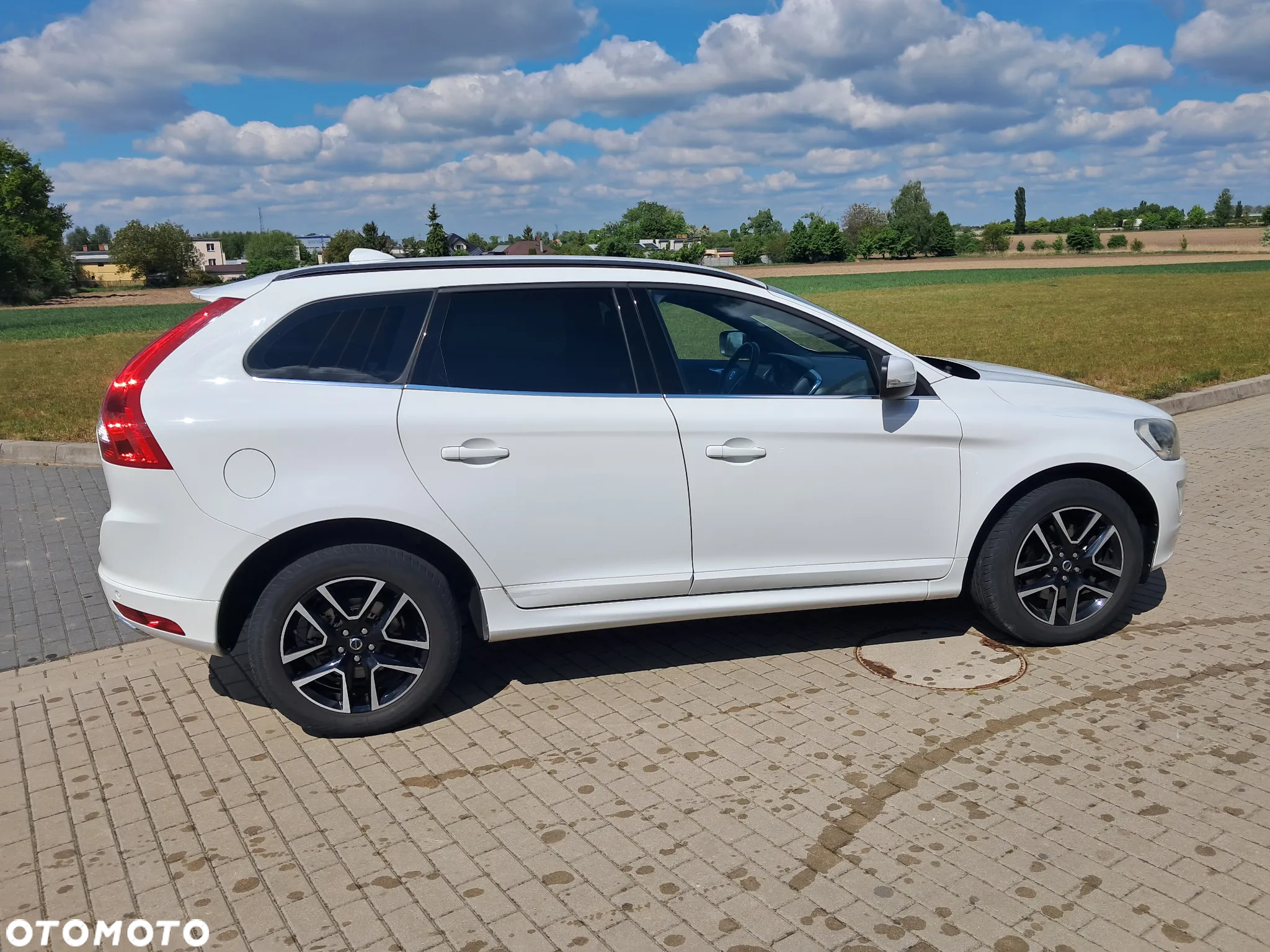Volvo XC 60 D4 AWD Momentum - 2