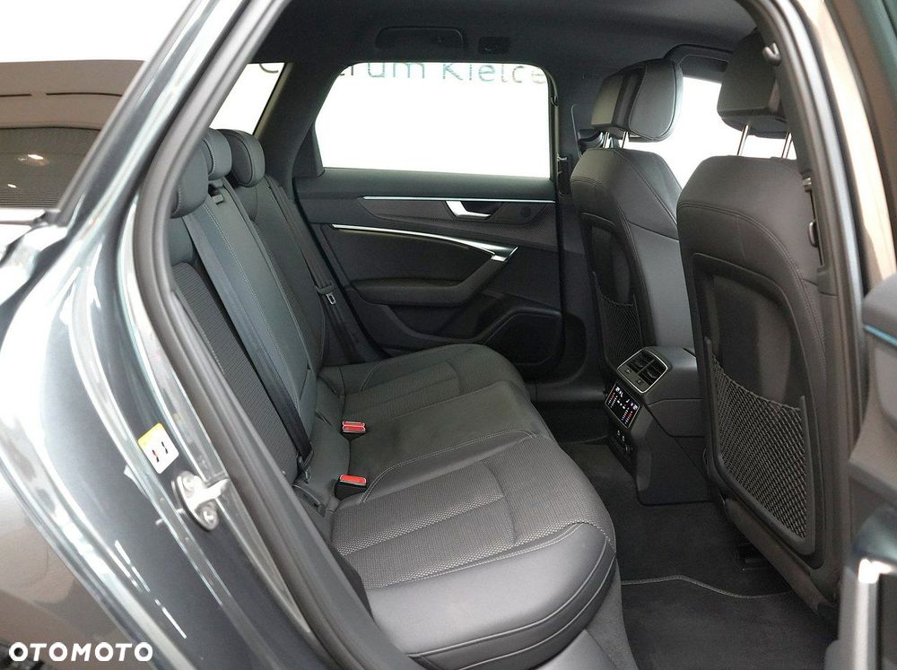 Audi A6 Avant - 32