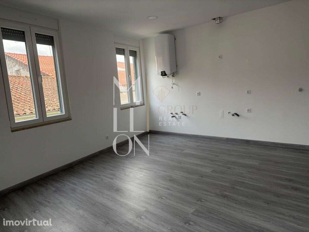 Apartamento T1 totalmente reconstruído no centro histórico da vila do - Grande imagem: 3/11