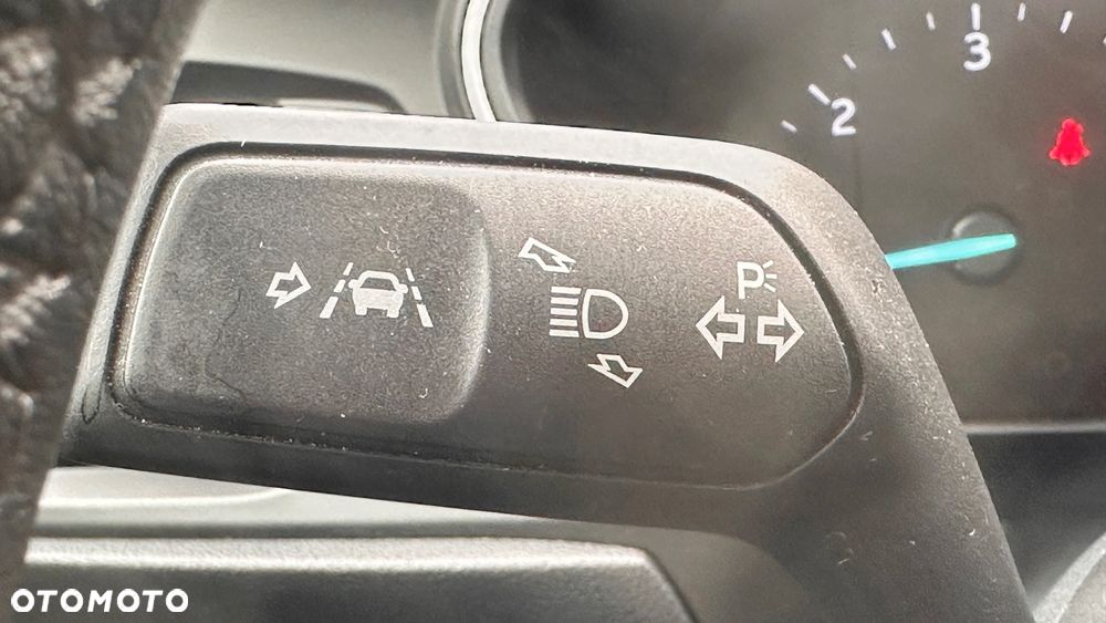 Ford Focus 1.5 EcoBlue Start-Stopp-System ST-LINE DESIGN - 21