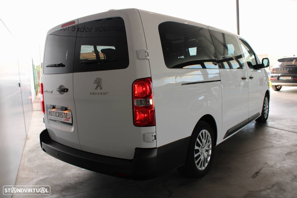 Peugeot e-Traveller - 5