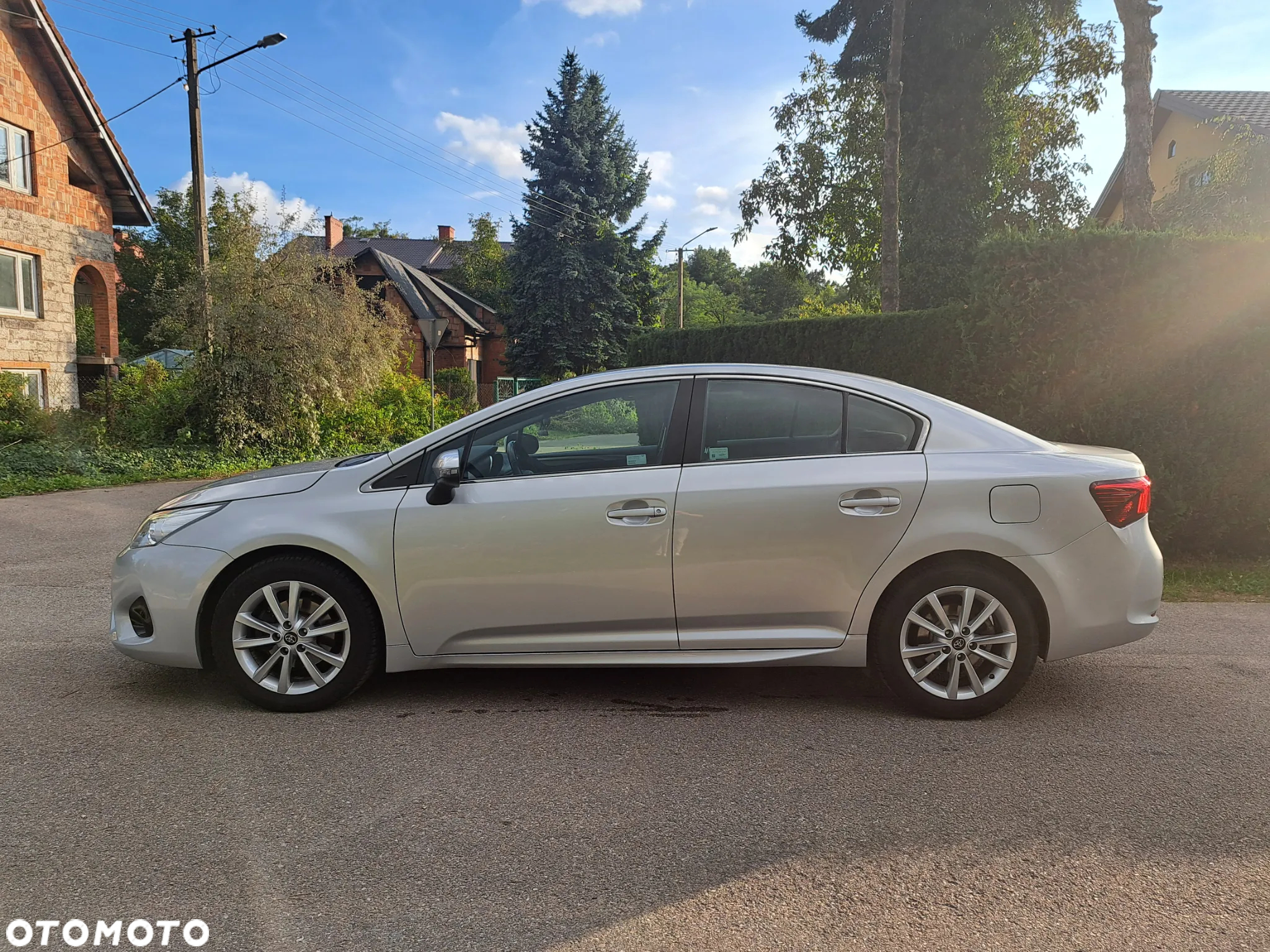 Toyota Avensis 1.8 Active - 3