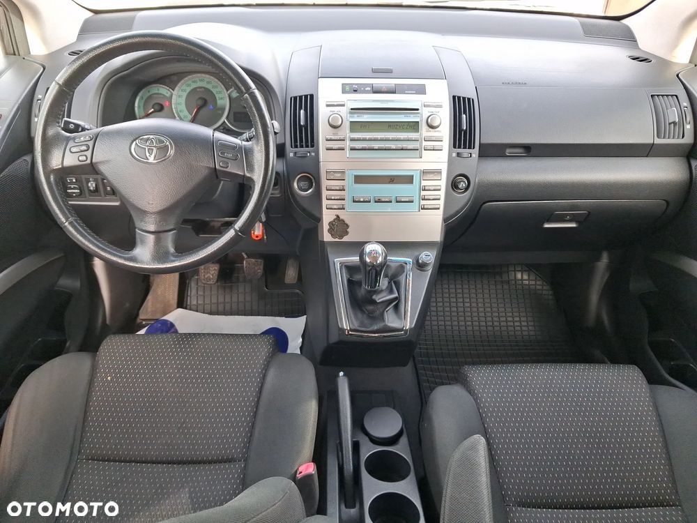 Toyota Corolla Verso 2.2 D-4D Premium + 7os - 13