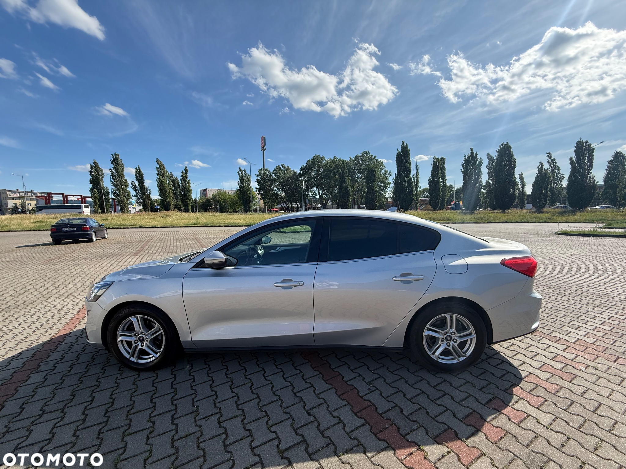 Ford Focus 1.0 EcoBoost Connected - 13