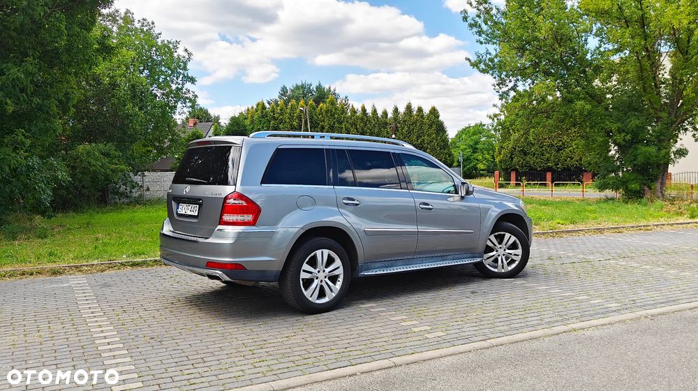 Mercedes-Benz GL 450 - 2