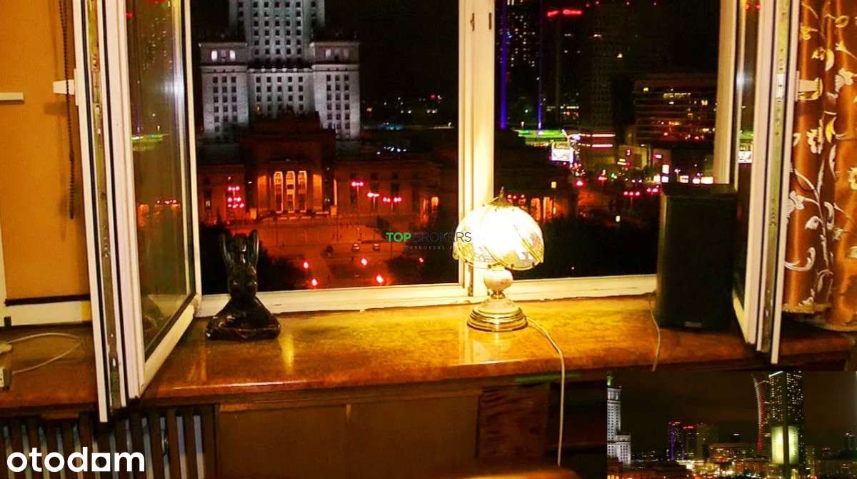 Ciche studio z widokiem na ścisłe centrum