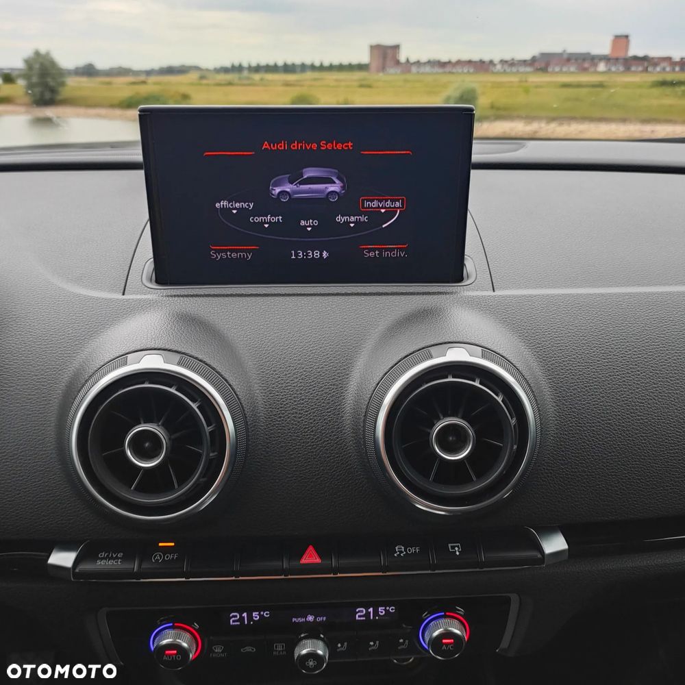 Audi A3 Sportback 2.0 TDI S line Sportpaket - 22