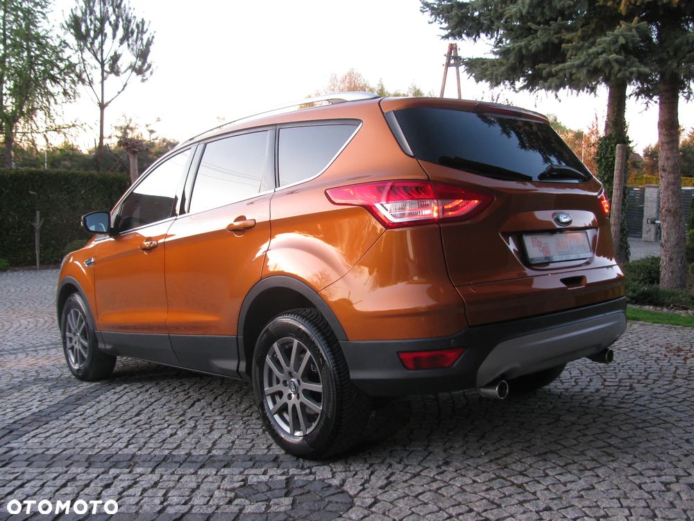 Ford Kuga 2.0 TDCi 2x4 Titanium - 5