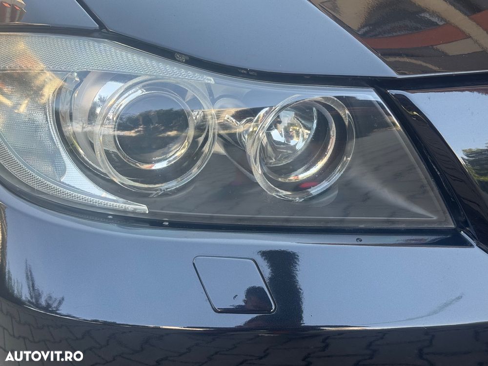 BMW Seria 3 320d DPF Touring Aut. - 16