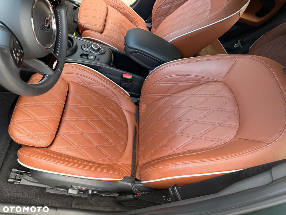 MINI John Cooper Works - 13