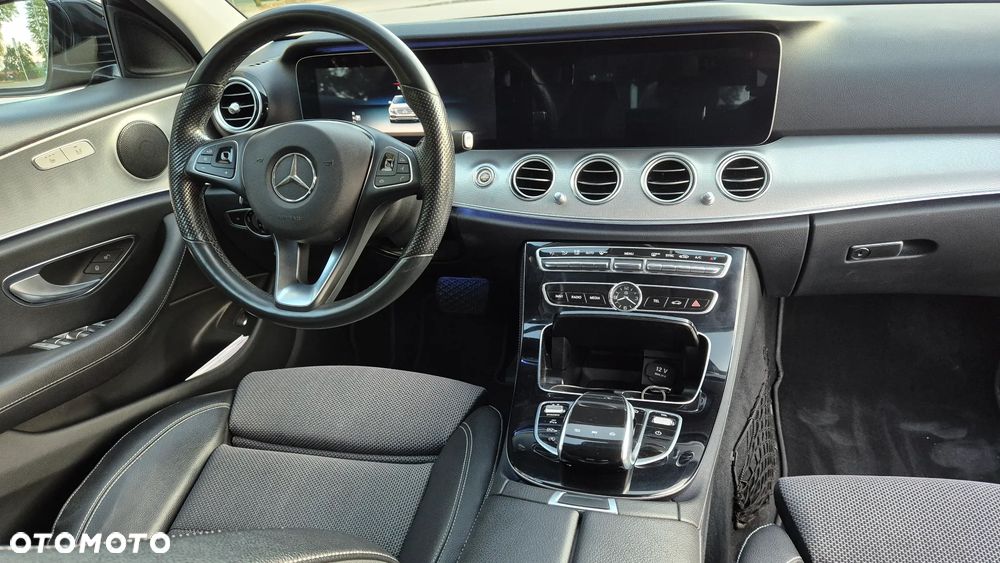 Mercedes-Benz Klasa E 200 9G-TRONIC - 11