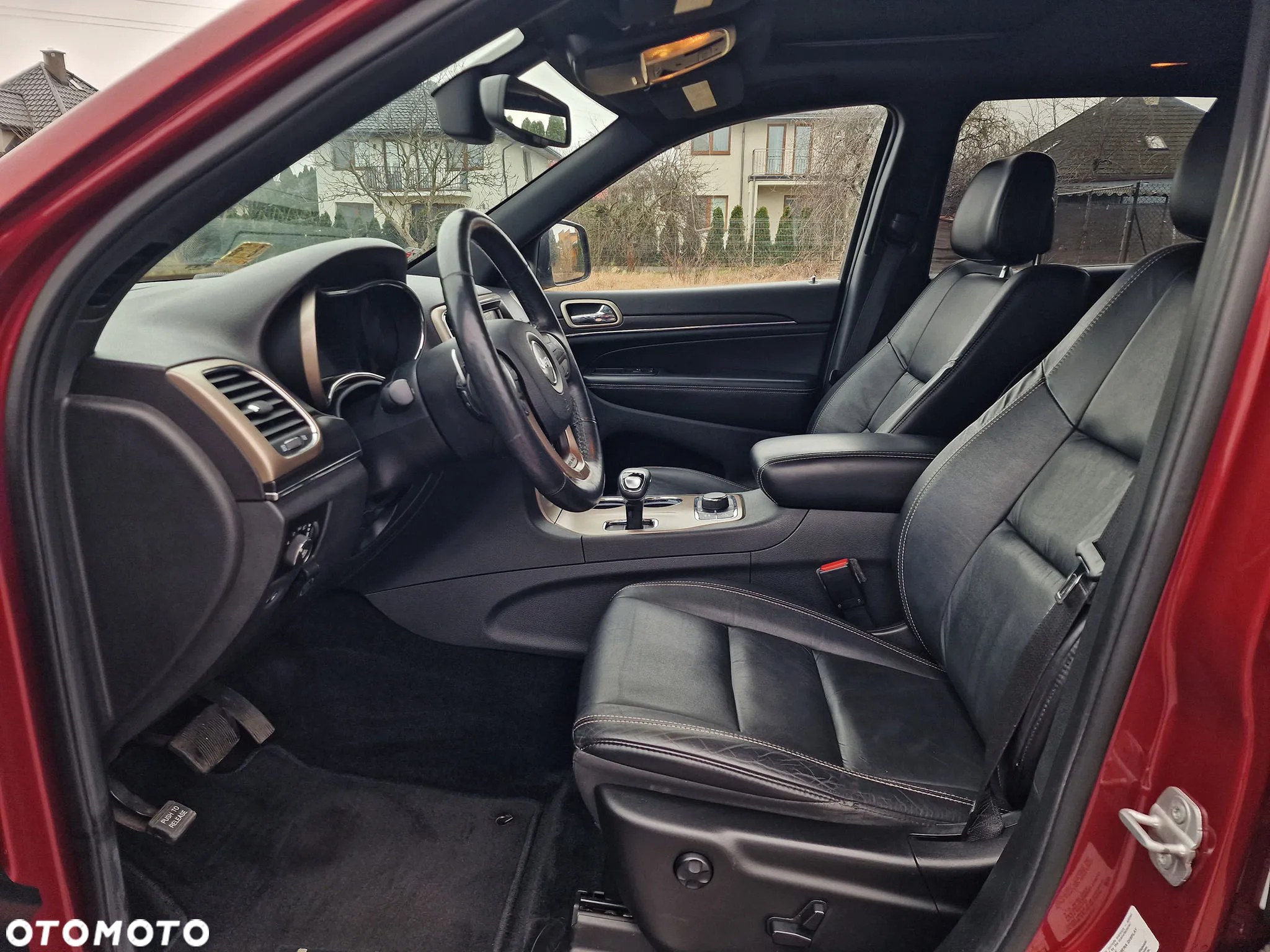 Jeep Grand Cherokee - 12